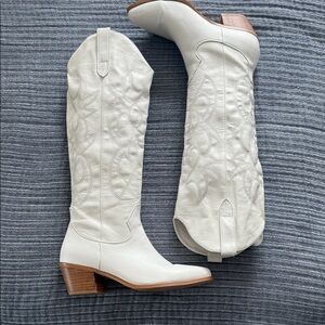 White Cowboy (Cowgirl) Amazon Boots